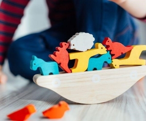 Lý do các bố mẹ nên chọn mua đồ chơi bằng gỗ cho trẻ em