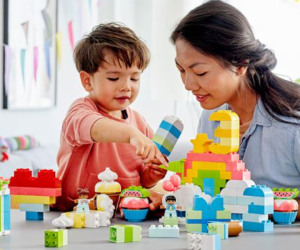 Tác dụng của đồ chơi trẻ em đối với sự phát triển của bé